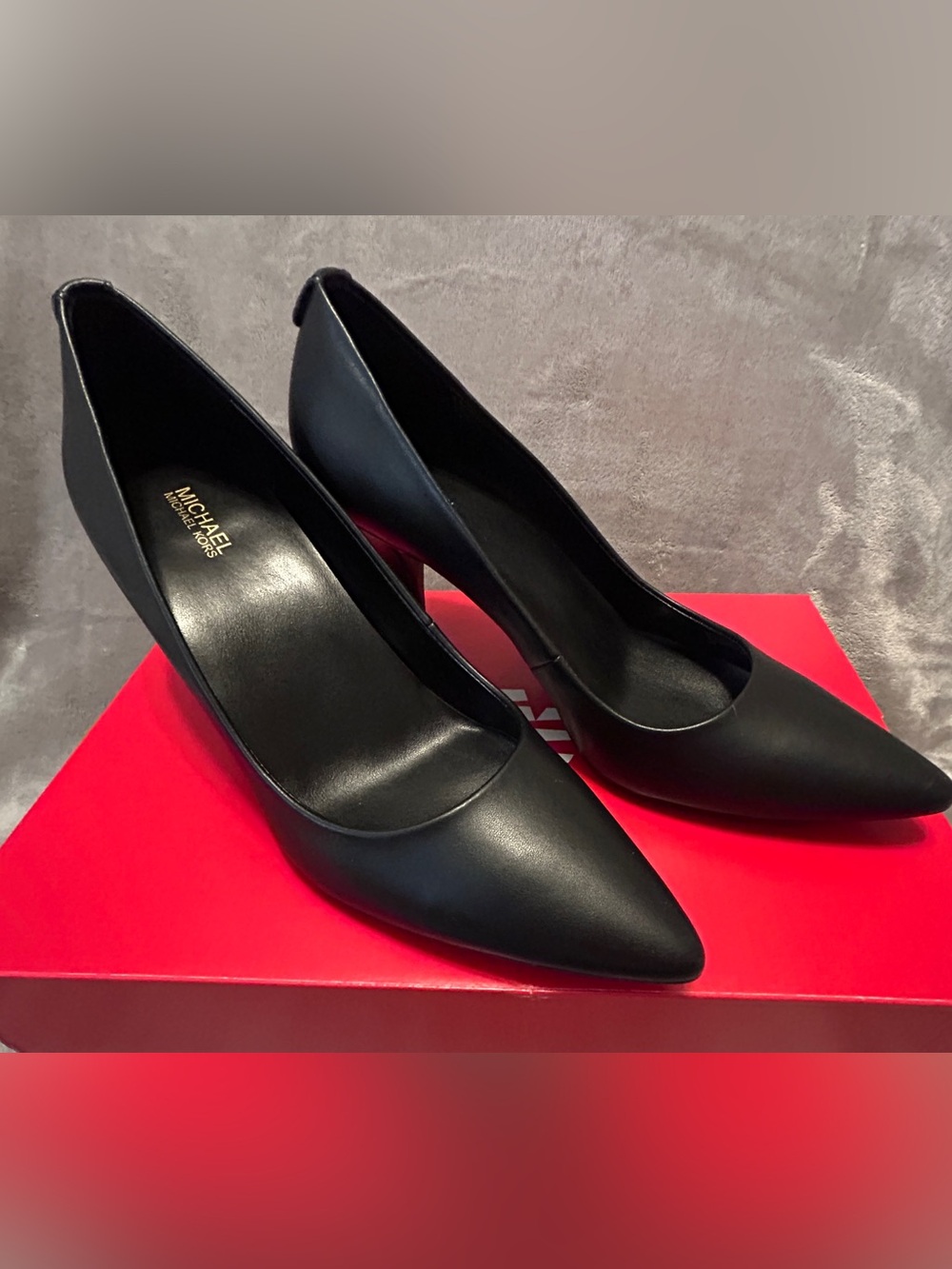 Michael Kors Black Leather Pointed-Toe Stiletto Pumps - Alina Flex Fit